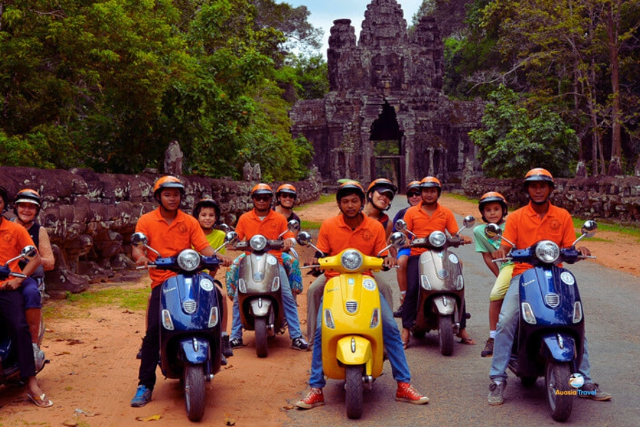 Vespa scooter tour at Angkor Wat Cambodia – Auasia Travel